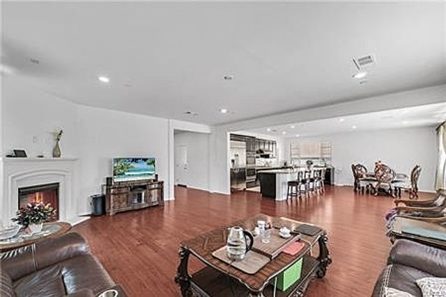 7662 Casa De Maria Court, Eastvale, CA 92880