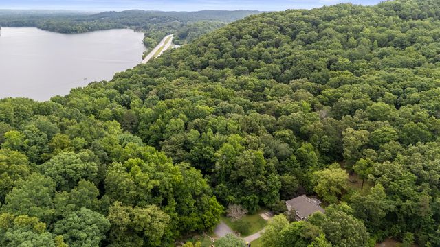 7212 Wolftever Landing Drive, Harrison, TN 37341