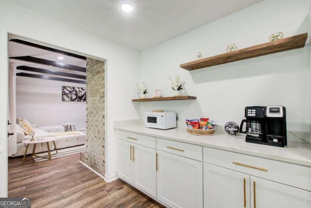 2085 High Point Trail SW, Atlanta, GA 30331