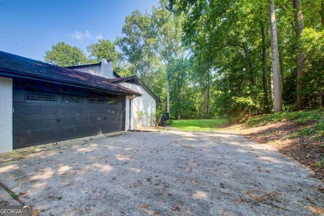 2085 High Point Trail SW, Atlanta, GA 30331