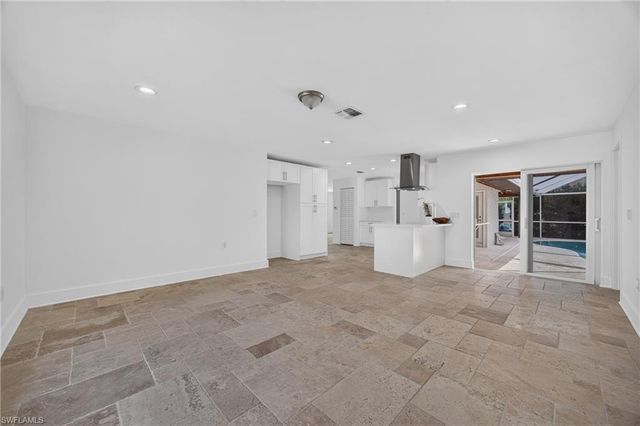 6049 Perthshire LN, Fort Myers, FL 33908