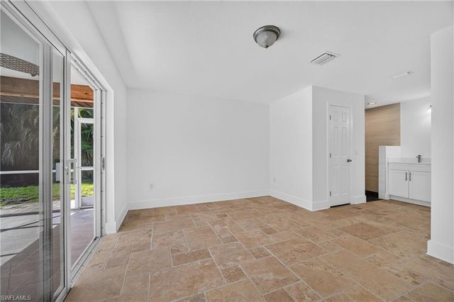 6049 Perthshire LN, Fort Myers, FL 33908
