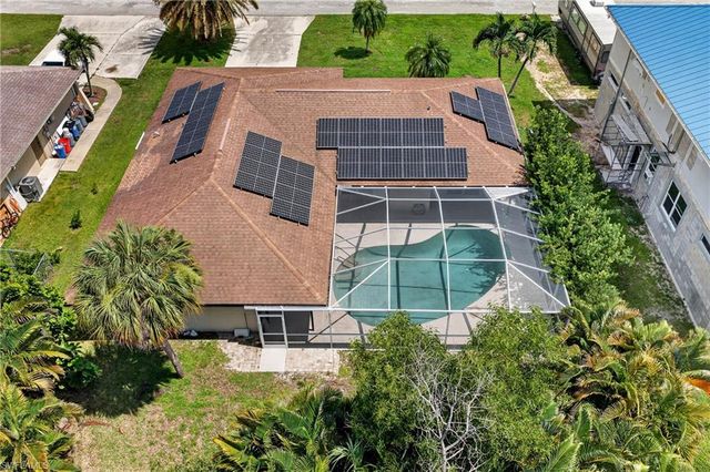 6049 Perthshire LN, Fort Myers, FL 33908