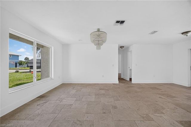 6049 Perthshire LN, Fort Myers, FL 33908