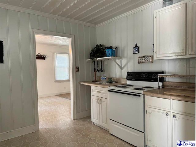 4140 Sally Bennett Rd, Dillon, SC 29536