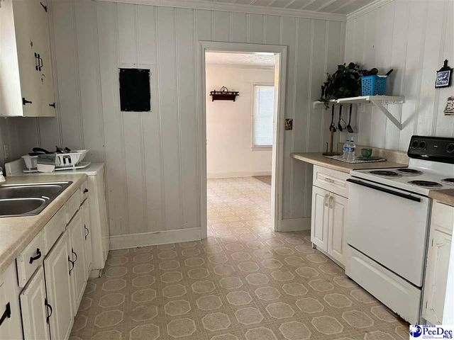 4140 Sally Bennett Rd, Dillon, SC 29536