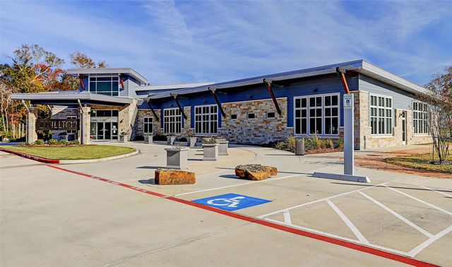 13010 Old Fashion Circle, Mont Belvieu, TX 77535