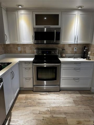 9944 NW 41st St 23, Doral, FL 33178