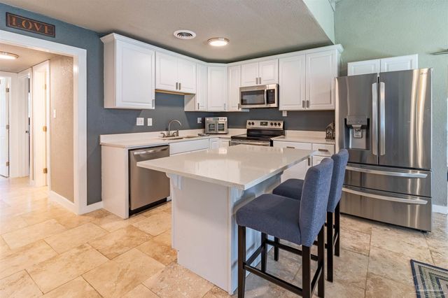 5607 Fairview Dr, Pensacola, FL 32505