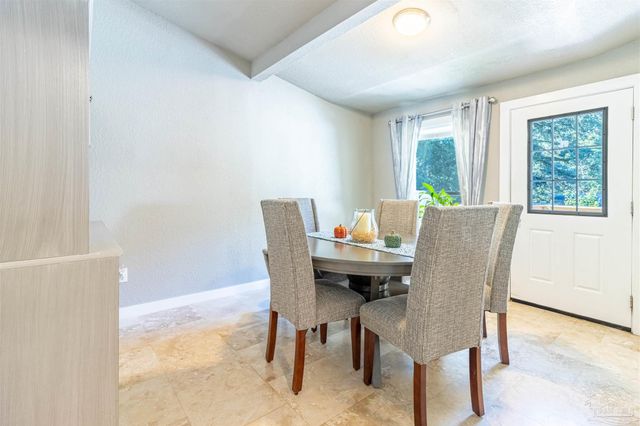 5607 Fairview Dr, Pensacola, FL 32505