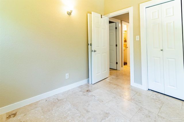 5607 Fairview Dr, Pensacola, FL 32505