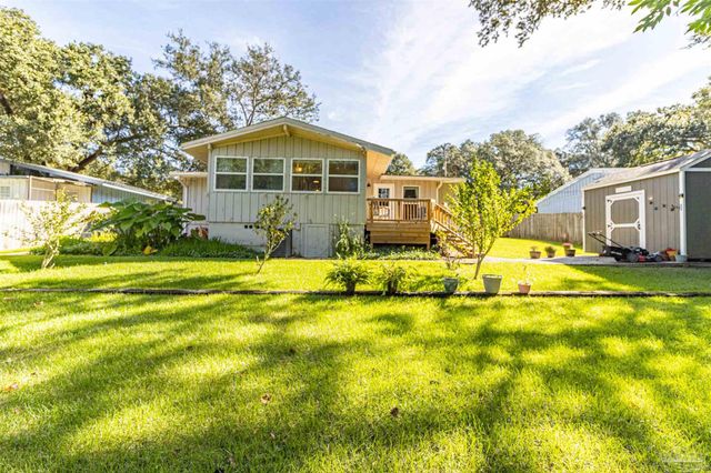 5607 Fairview Dr, Pensacola, FL 32505