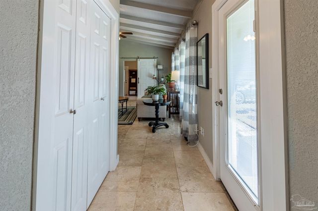 5607 Fairview Dr, Pensacola, FL 32505