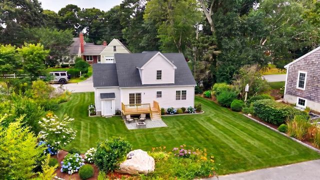 5 21st St, Wareham, MA 02538