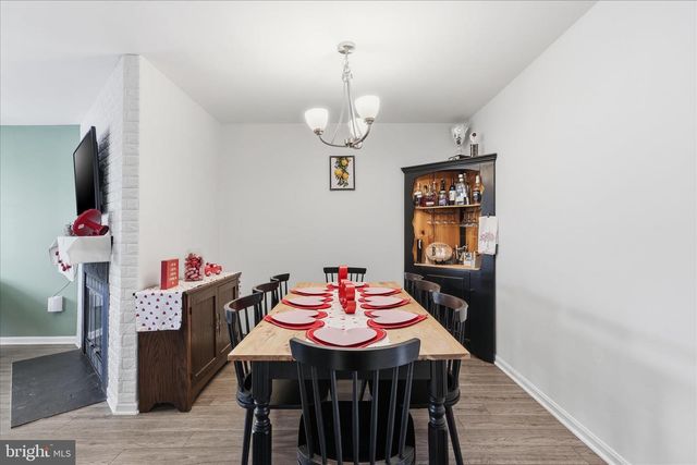 14504 RAVENSCAR CT, Centreville, VA 20121