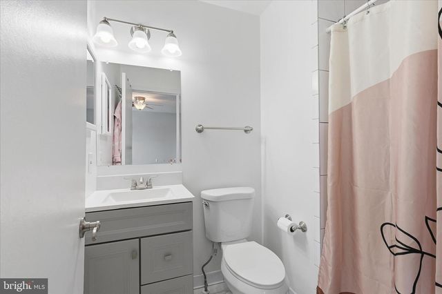 14504 RAVENSCAR CT, Centreville, VA 20121