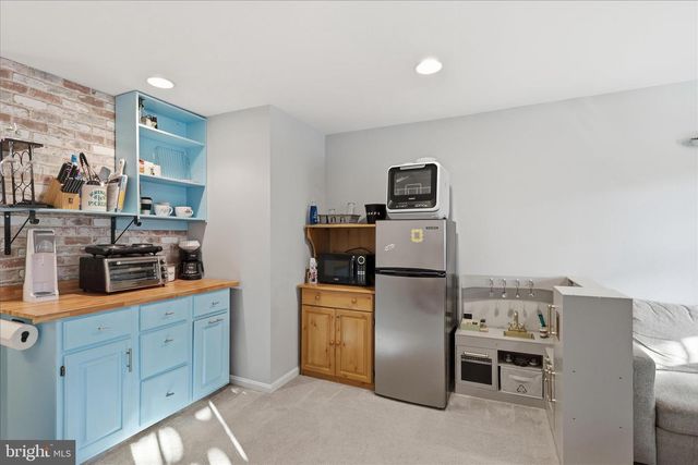 14504 RAVENSCAR CT, Centreville, VA 20121