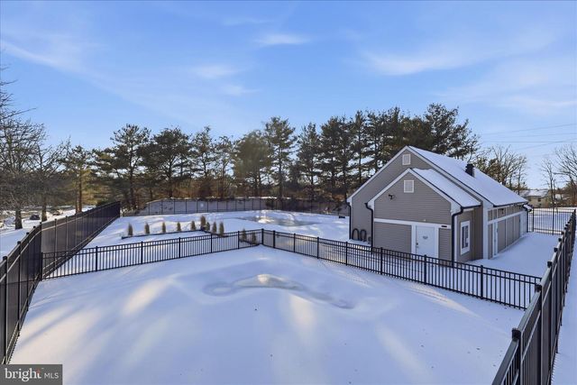 14504 RAVENSCAR CT, Centreville, VA 20121