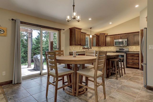 4800 N INDIGO LANE, Appleton, WI 54913