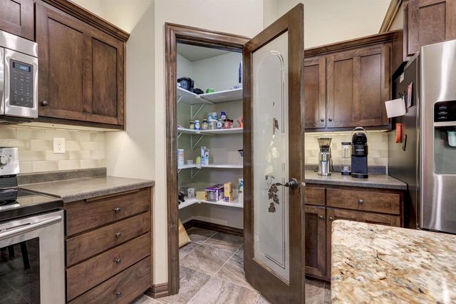 4800 N INDIGO LANE, Appleton, WI 54913