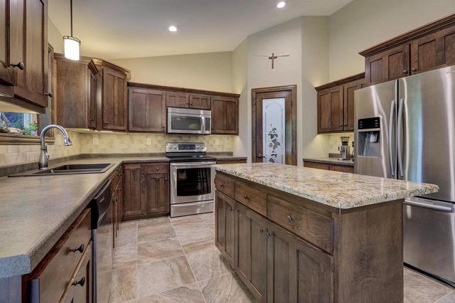 4800 N INDIGO LANE, Appleton, WI 54913