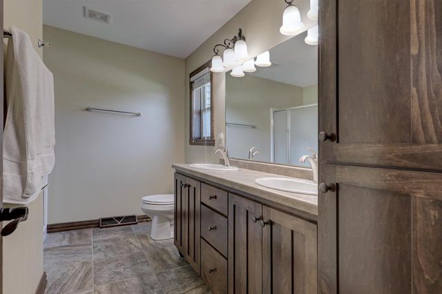 4800 N INDIGO LANE, Appleton, WI 54913