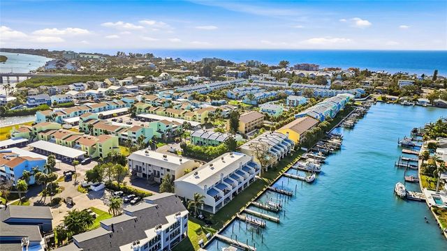 318 WINDRUSH BOULEVARD 9, Indian Rocks Beach, FL 33785