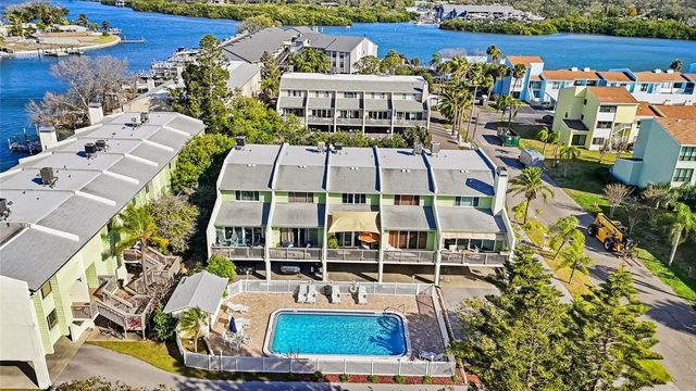 318 WINDRUSH BOULEVARD 9, Indian Rocks Beach, FL 33785