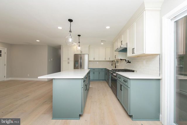 71 LENAPE TRL, Medford, NJ 08055