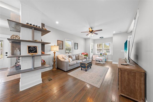 708 VIRGINIA AVENUE, St Cloud, FL 34769