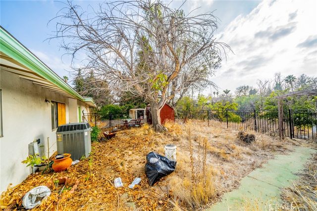 1550 Marion Road, Redlands, CA 92374