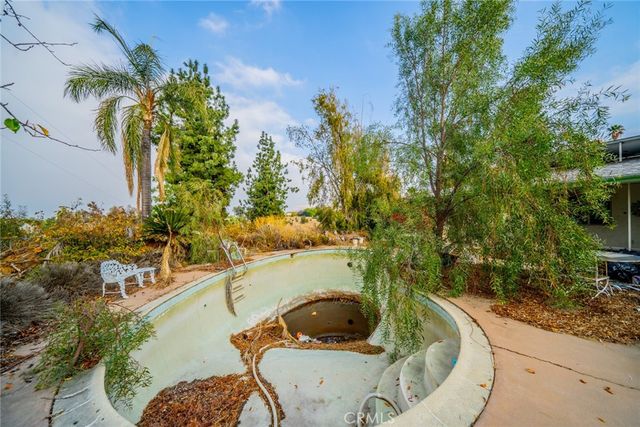 1550 Marion Road, Redlands, CA 92374