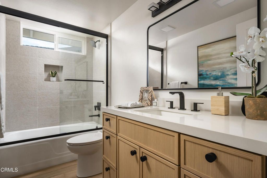 Image 20 of property listing at 2851 Seahorse Avenue, Ventura, CA 93001