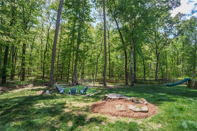 1259 Woodmere Drive, Loganville, GA 30052