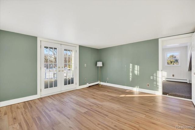 930 S Hadley Road, Ortonville, MI 48462