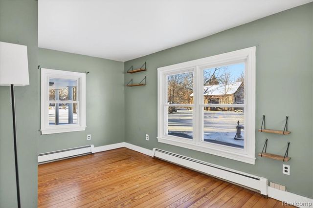 930 S Hadley Road, Ortonville, MI 48462