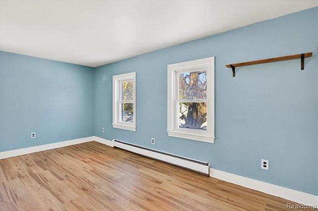 930 S Hadley Road, Ortonville, MI 48462