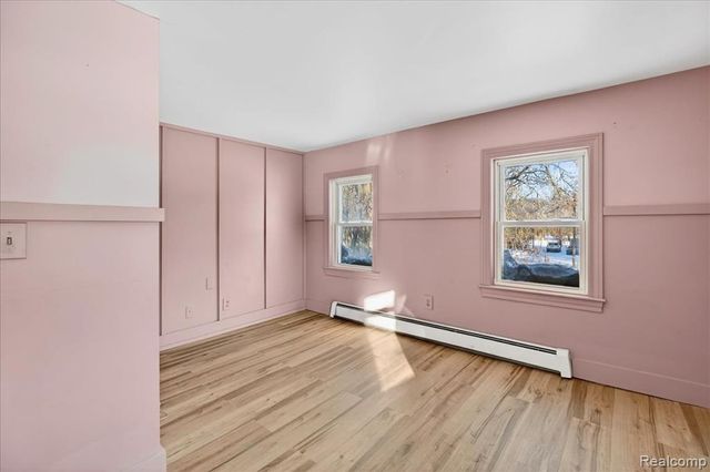 930 S Hadley Road, Ortonville, MI 48462