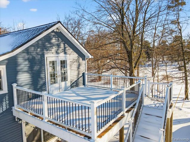 930 S Hadley Road, Ortonville, MI 48462