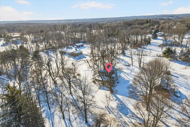 930 S Hadley Road, Ortonville, MI 48462