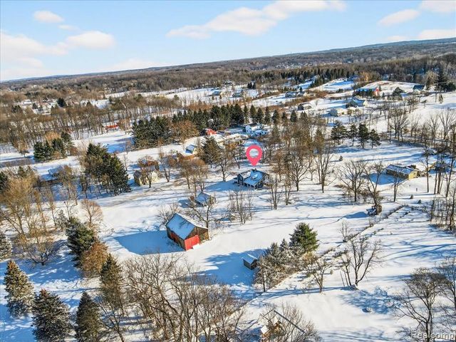 930 S Hadley Road, Ortonville, MI 48462