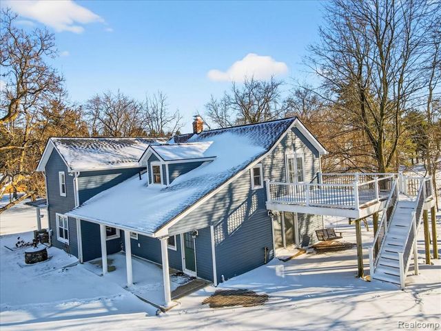 930 S Hadley Road, Ortonville, MI 48462