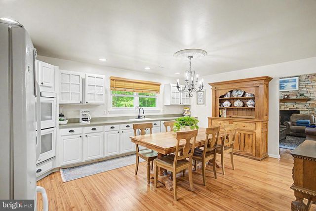 8 CAMBRIDGE CT, Little Egg Harbor Twp, NJ 08087