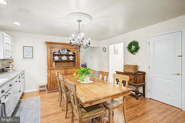 8 CAMBRIDGE CT, Little Egg Harbor Twp, NJ 08087