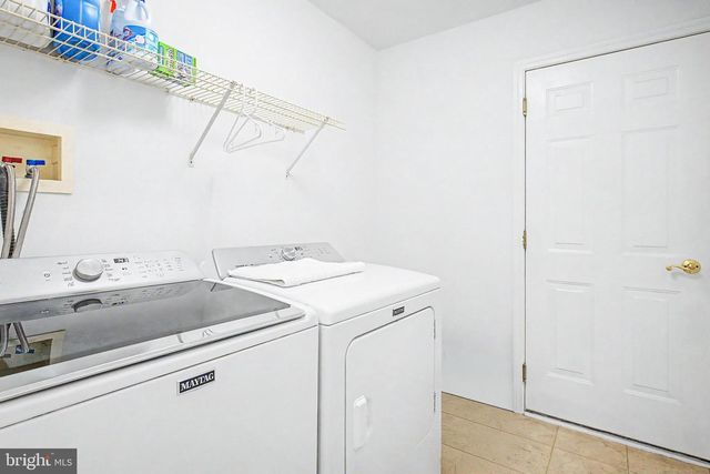 8 CAMBRIDGE CT, Little Egg Harbor Twp, NJ 08087
