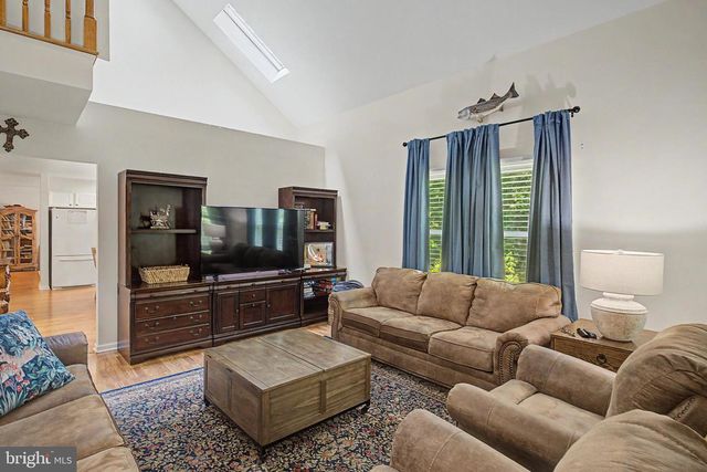 8 CAMBRIDGE CT, Little Egg Harbor Twp, NJ 08087