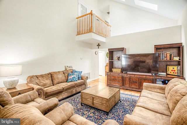 8 CAMBRIDGE CT, Little Egg Harbor Twp, NJ 08087