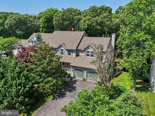8 CAMBRIDGE CT, Little Egg Harbor Twp, NJ 08087