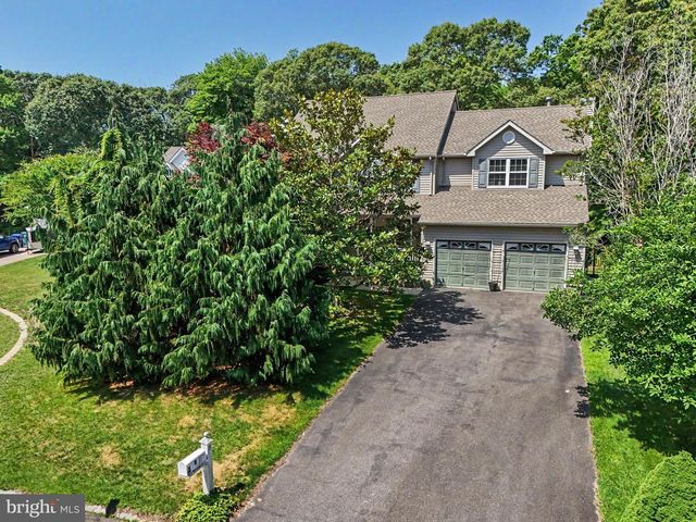 8 CAMBRIDGE CT, Little Egg Harbor Twp, NJ 08087