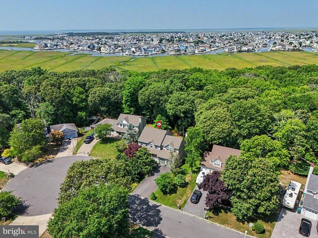 8 CAMBRIDGE CT, Little Egg Harbor Twp, NJ 08087